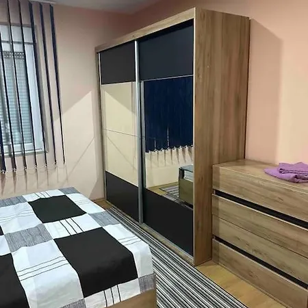 Apartment Modern 2 Bedroom Flat In Centre